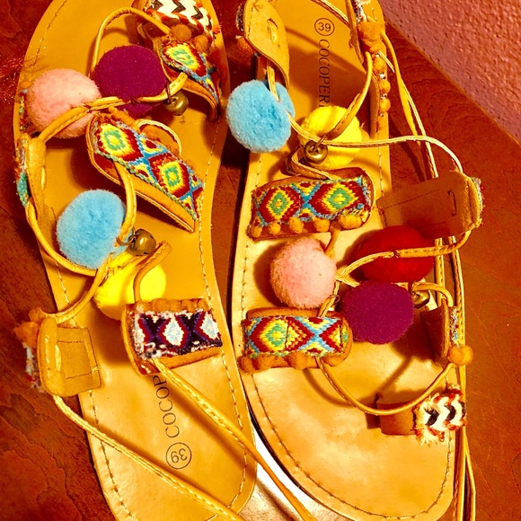 Sandals - Picture 7 of 7